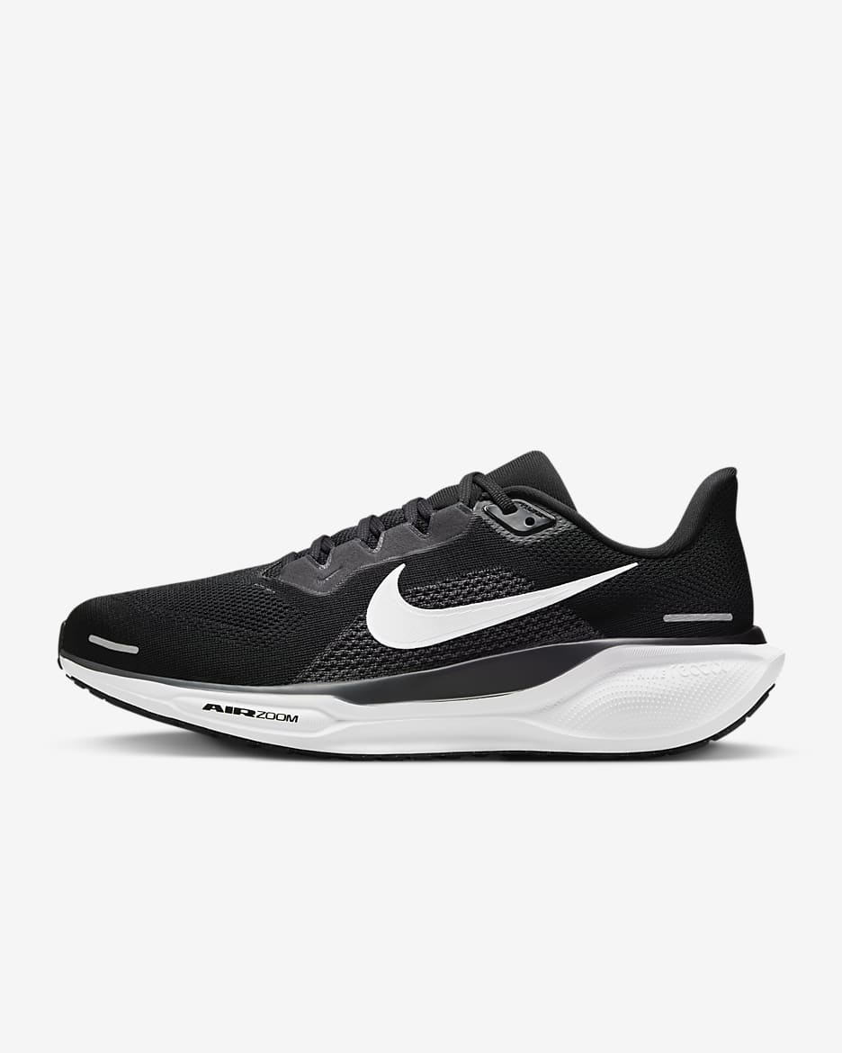 Nike men's wide sneakers on sale